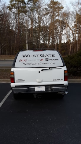 Vehicle Window Decals | Auto Dealership and Vehicle Repair Service Signs