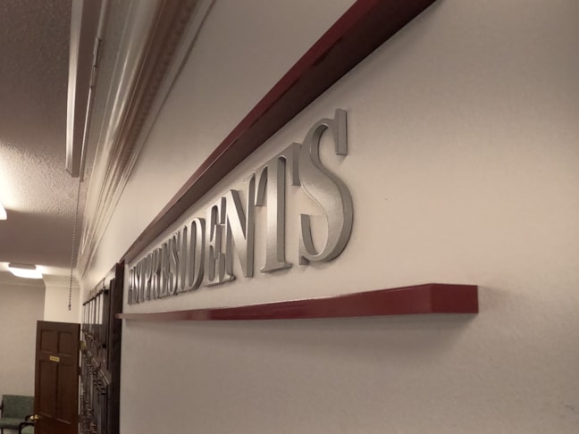 3D Signs & Dimensional Letters