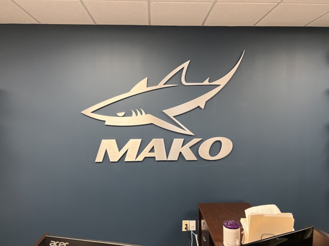 3D Signs & Dimensional Letters