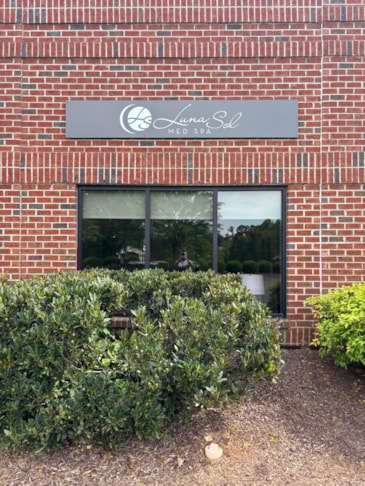 3D Signs & Dimensional Letters