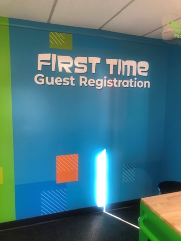 Wall Murals & Graphics