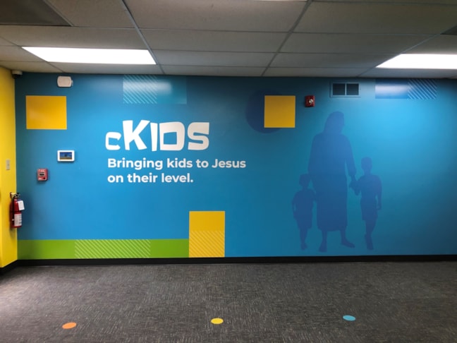 Wall Murals & Graphics