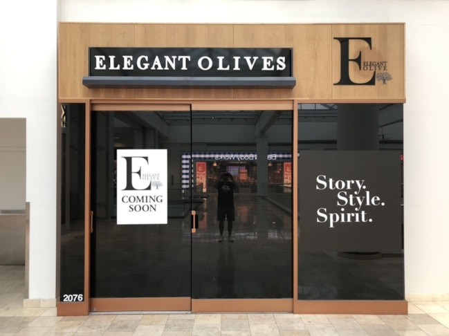 Dimensional Mall Sign