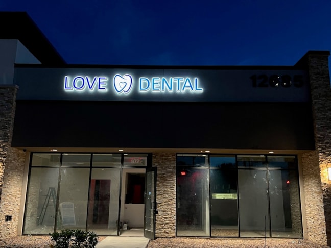 3D Signs & Dimensional Letters