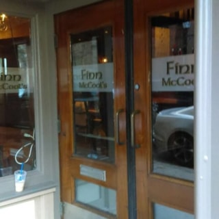 vinyl lettering, window signs, frosted vinyl