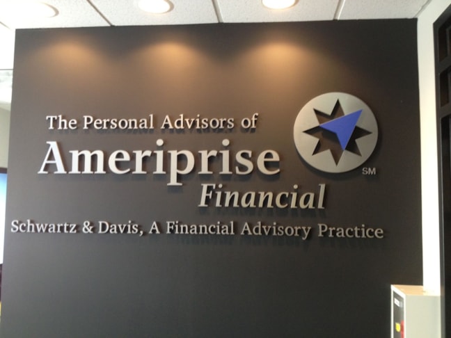 3D Signs & Dimensional Letters