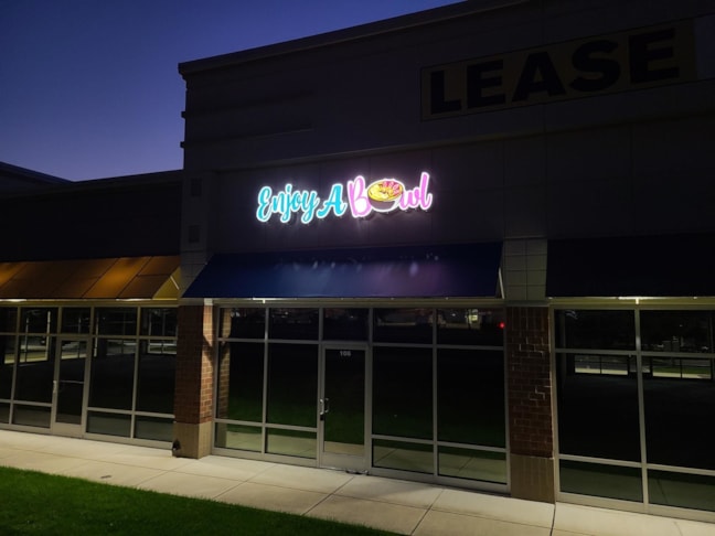 Storefront & Building Channel Letters