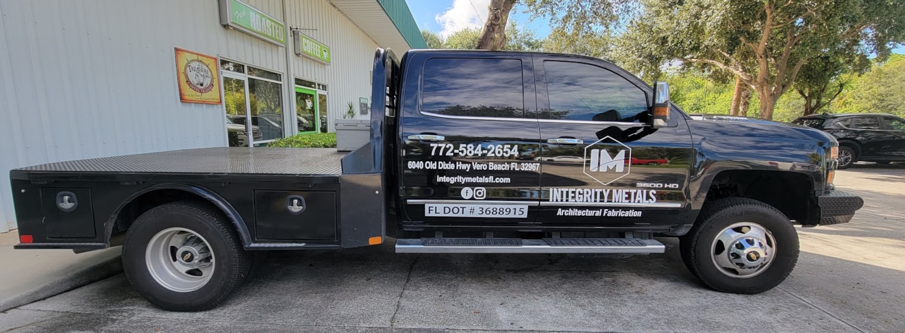 Vehicle Graphics & Lettering