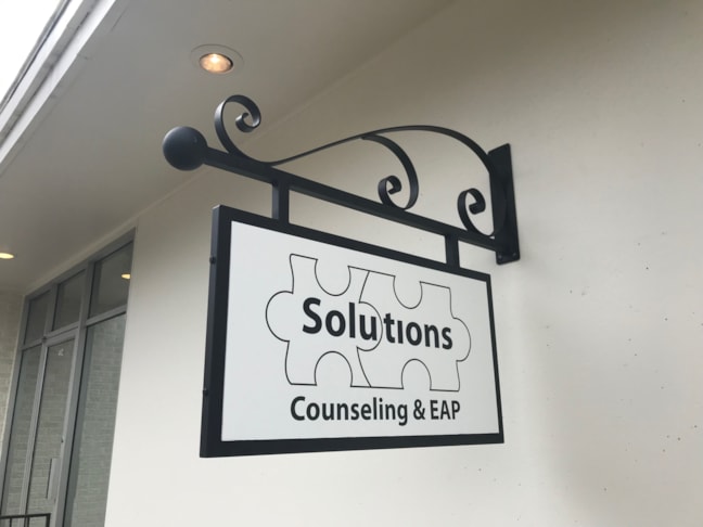 Sign Posts & Sign Hanging Accessories | Professional Services