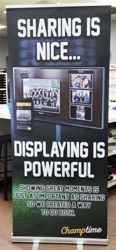 Retractable - pop up banner stand with graphic for trade show