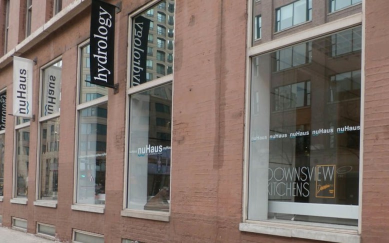 Window Lettering and Logos in Chicago, IL.