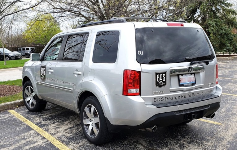Builder logo on vehicle