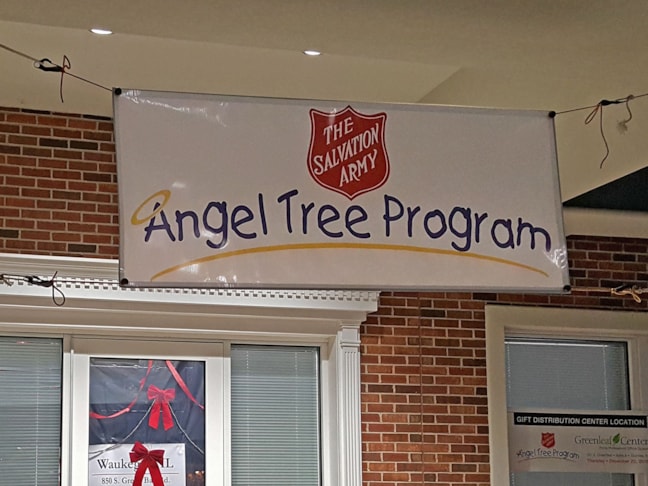 Fabric & Vinyl Outdoor Banners | Nonprofit Organizations and Associations