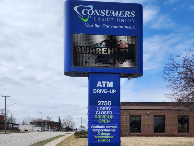 Fabric & Vinyl Outdoor Banners | Bank Signs & Credit Union Signs
