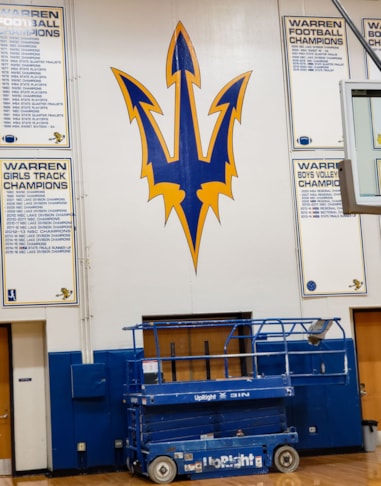 Wall Murals & Graphics