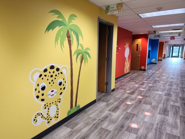 Wall Murals & Graphics