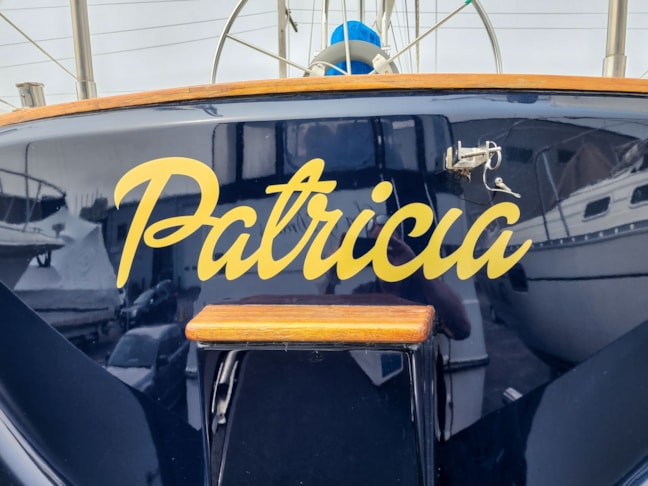 Boat Lettering