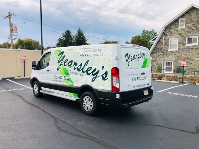 Vehicle Window Decals, Graphics & Lettering | Service and Trade Organizations