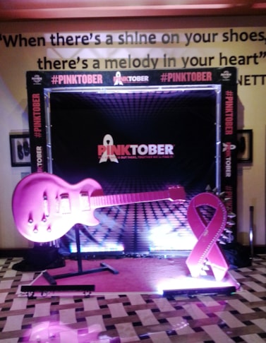 Retractable Banners, Pop-Up Banners and Stands