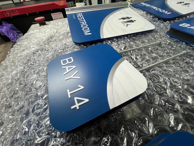 3D Signs & Dimensional Letters