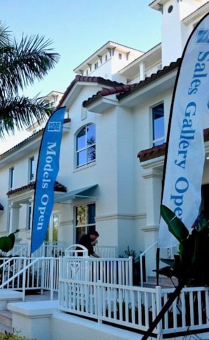 Feather Flags & Flutter Flags in [city]