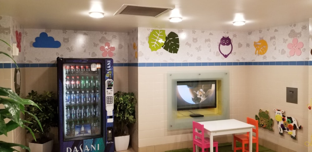 Acrylic Shapes for Family Lounge