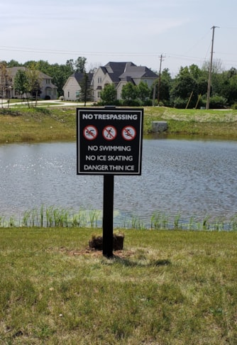 Safety & Regulatory Signs