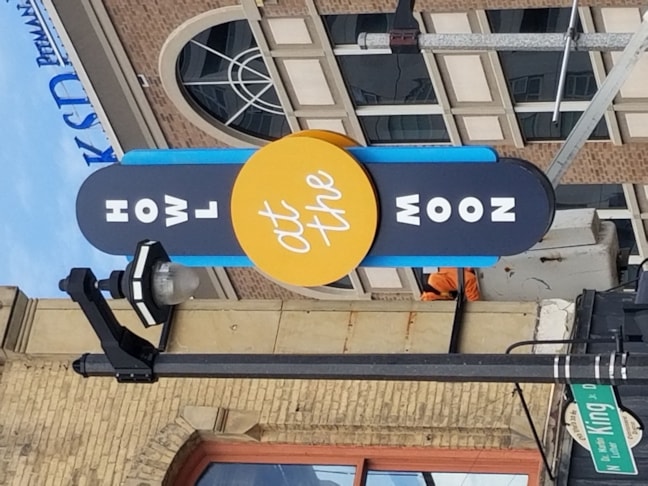 Edgelit and Backlit Signs