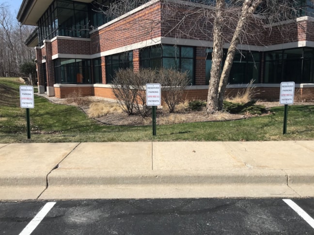 Parking Lot Signs | Healthcare