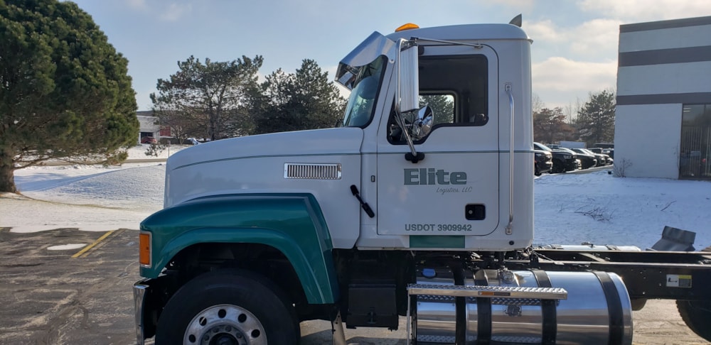 Vehicle Graphics & Lettering