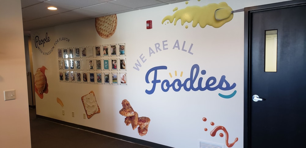 Wall Murals & Graphics