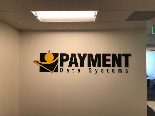 3D Signs & Dimensional Lettering