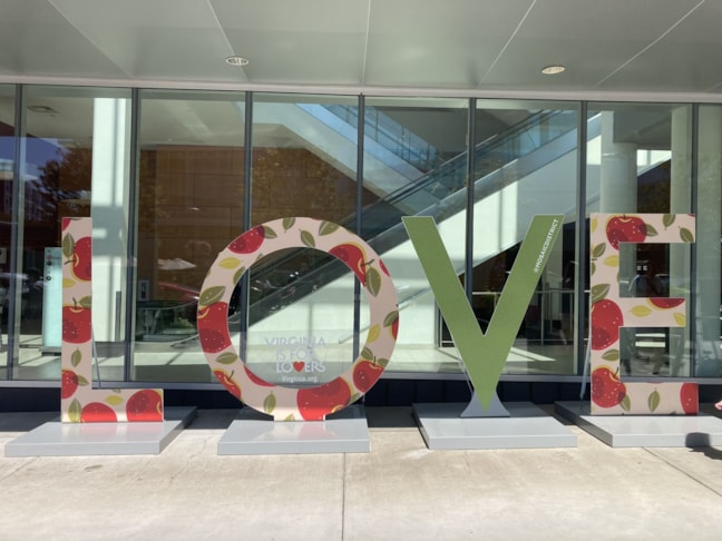 Special Occasion & Entertainment Signs | Retail