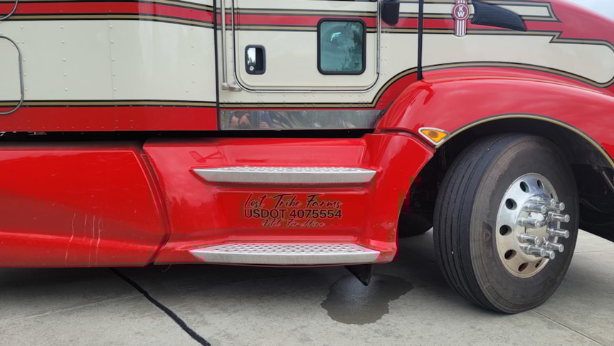 Fleet Graphics | Transportation, Logistics, & Distribution