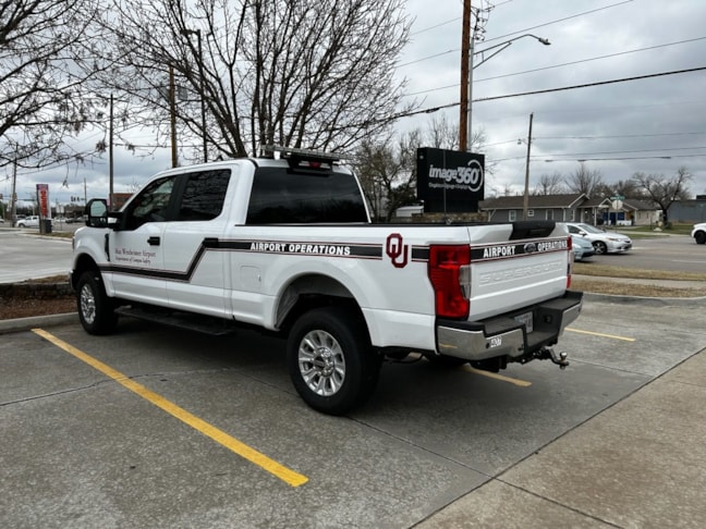 Vehicle Graphics & Lettering